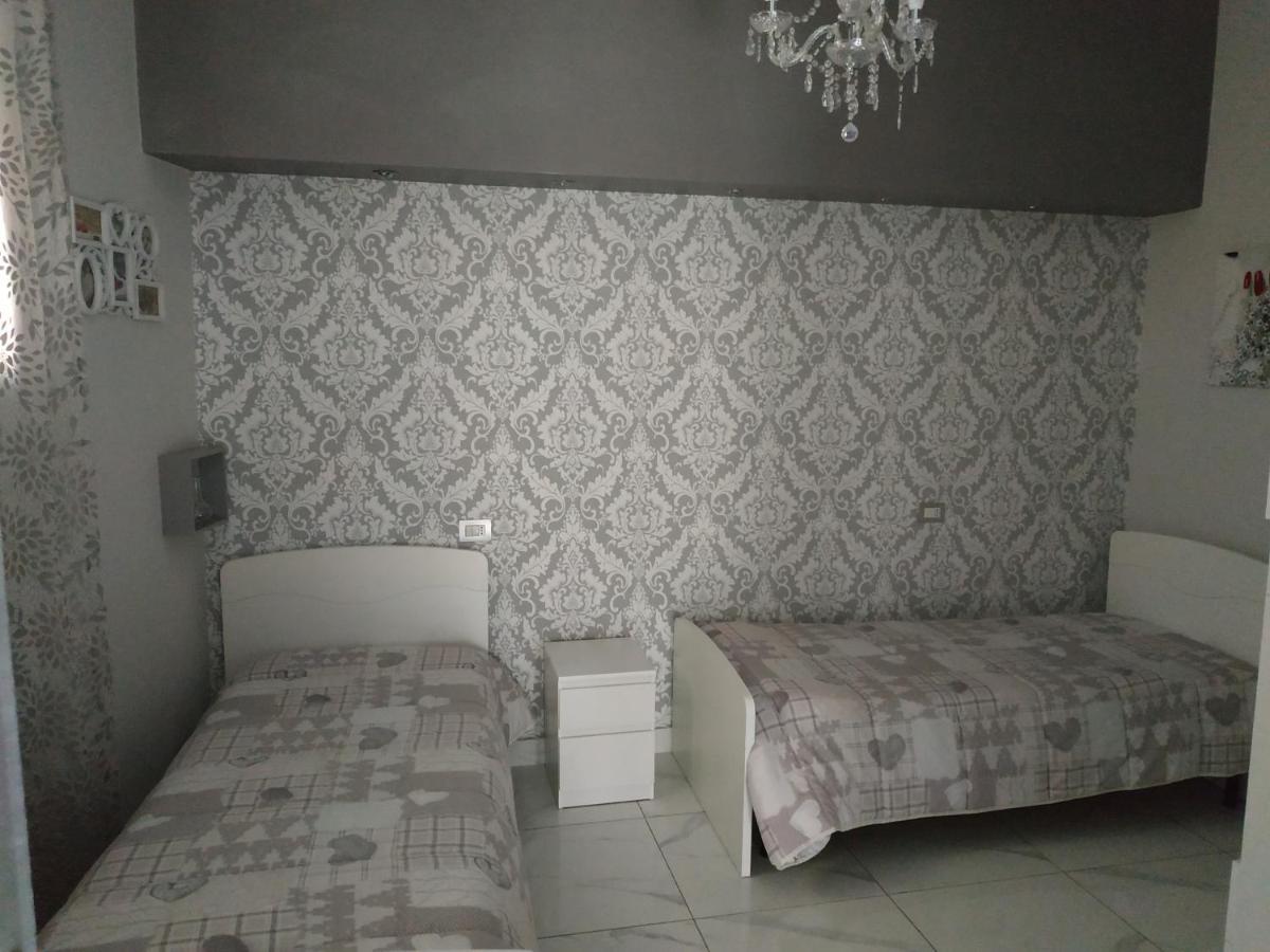 Guesthouse Aaron2 Napoli Esterno foto